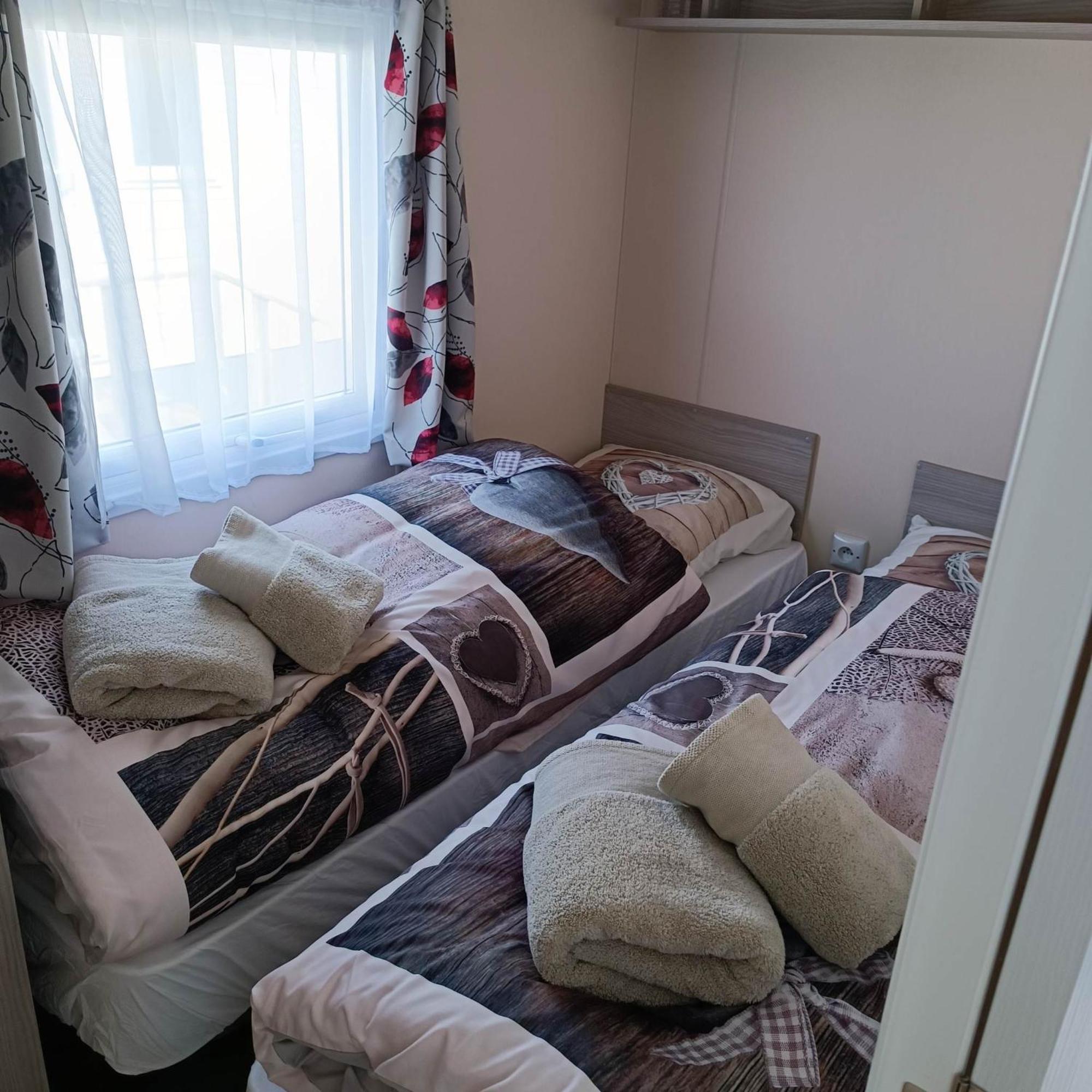 Caravan Aan Zee Arnani Middelkerke Exterior foto